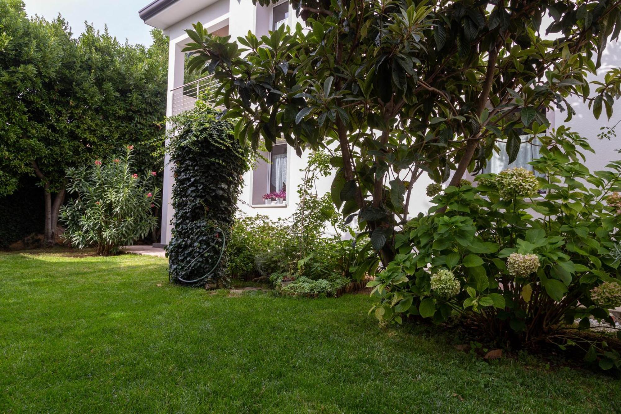 Appartamento Con Giardino Le Querce Систияна Екстериор снимка